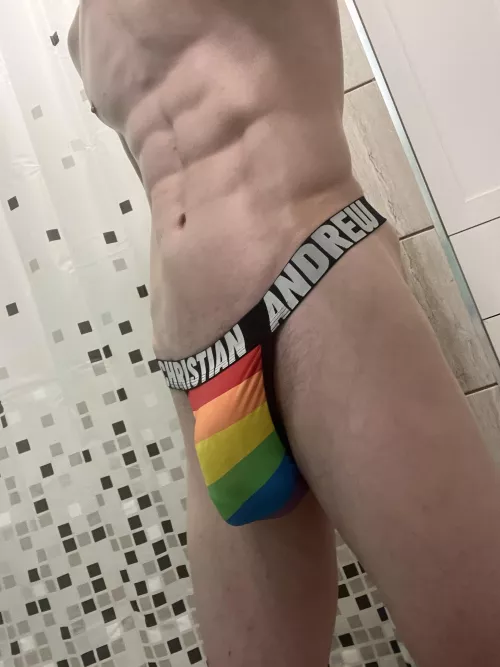 The thing is a bit tight.. by TheWitchCoctor