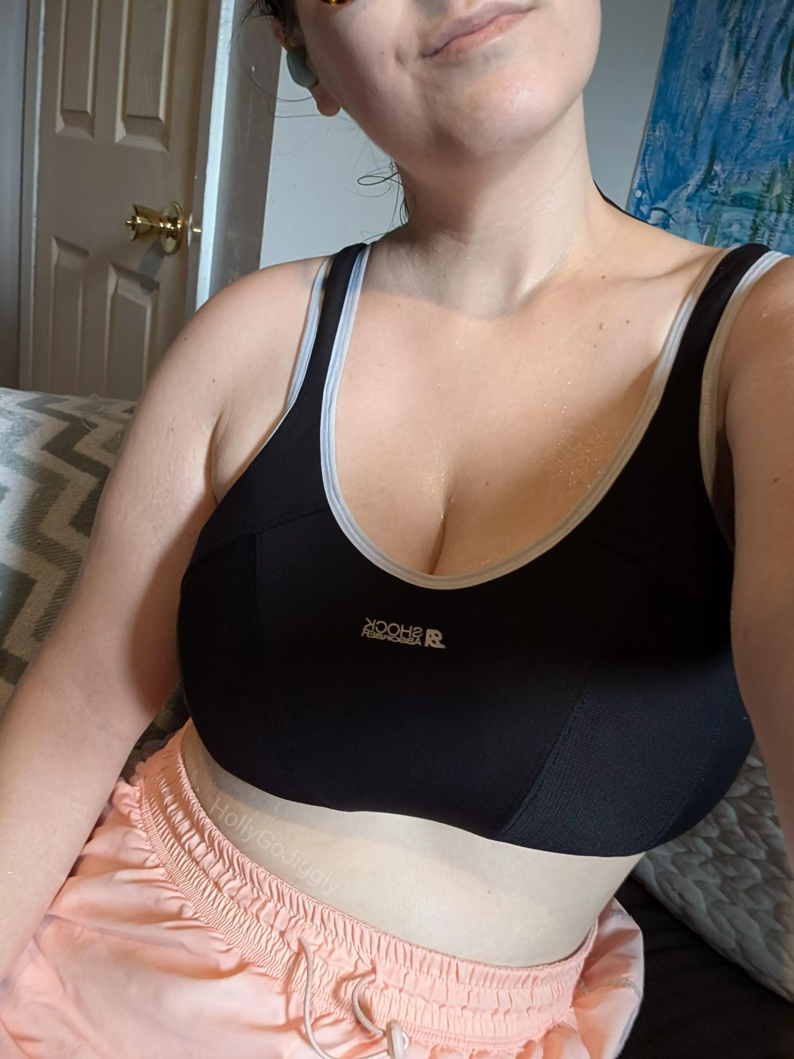 Workout: check! 💪☑️ [F] posted by HollyGoJiggly