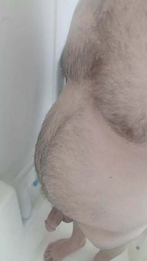 23 would love a shower partner. Dm if you want to 😘 by Legitimate-Comment97