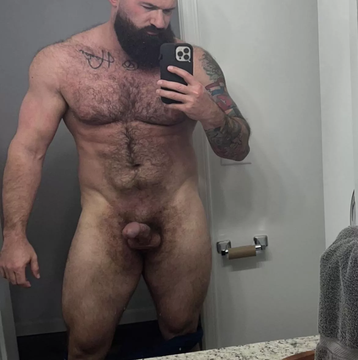 6’5” 280 suck my cock posted by BigMan_hung