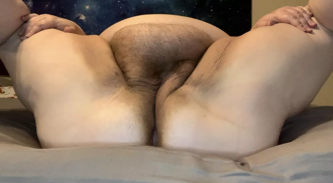 A perfectly plump pussy just for you ❤️  posted by arealhandful