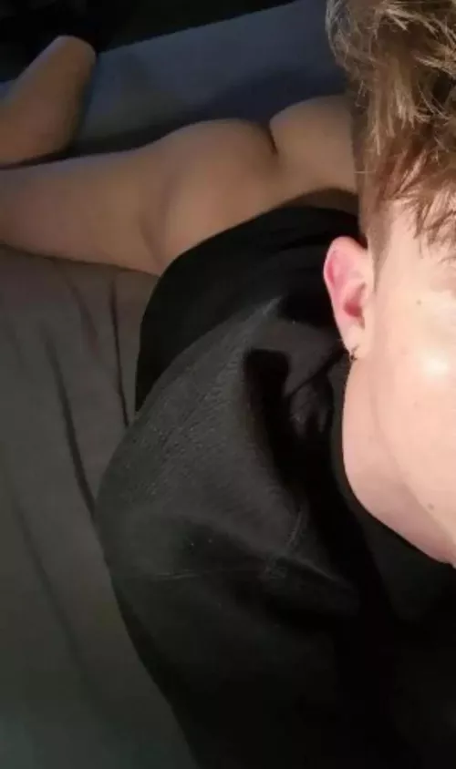 Anyone into slutty blonde twink boys? 🥺 by SilentSea12