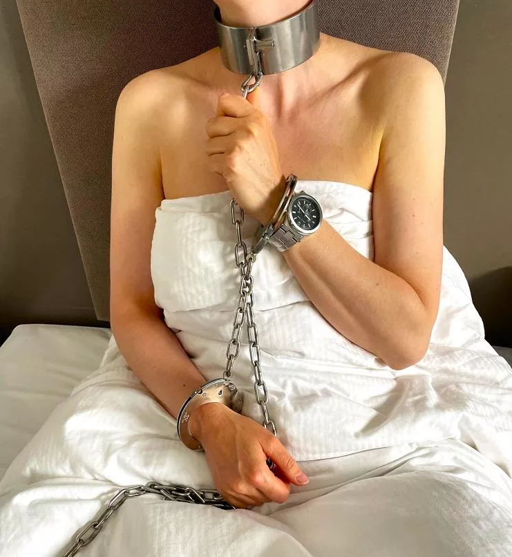 Cuffed and collared the moment I wake up posted by JessicaShackled