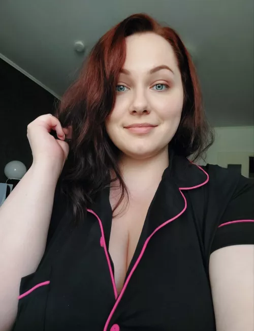 Current mood: stay in PJs forever by ra_dar