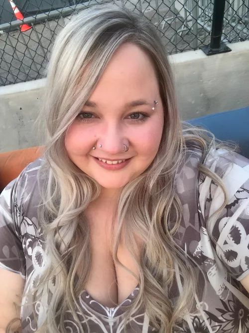 Embracing the week ahead with a smile!✨😘 by rawrxoxo2