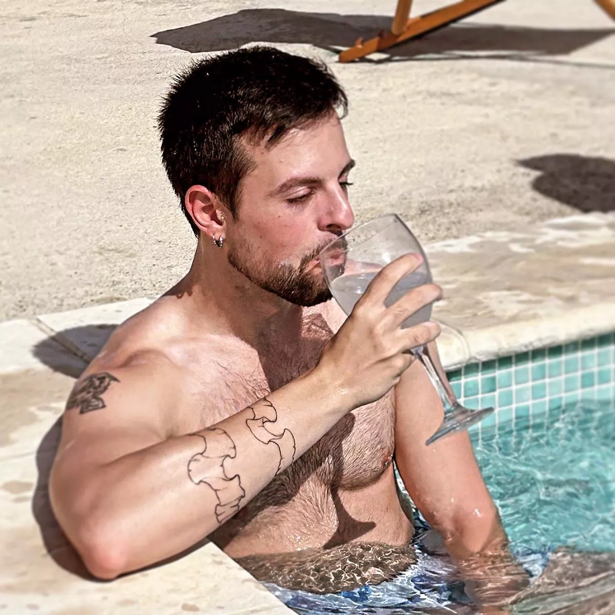 Finally started to enjoy pools posted by _regularguy69