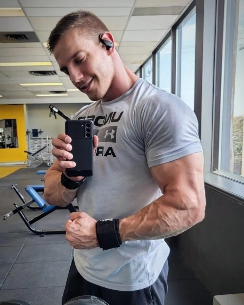 H u g e 💪🏼😈🔥 posted by John_fitness91