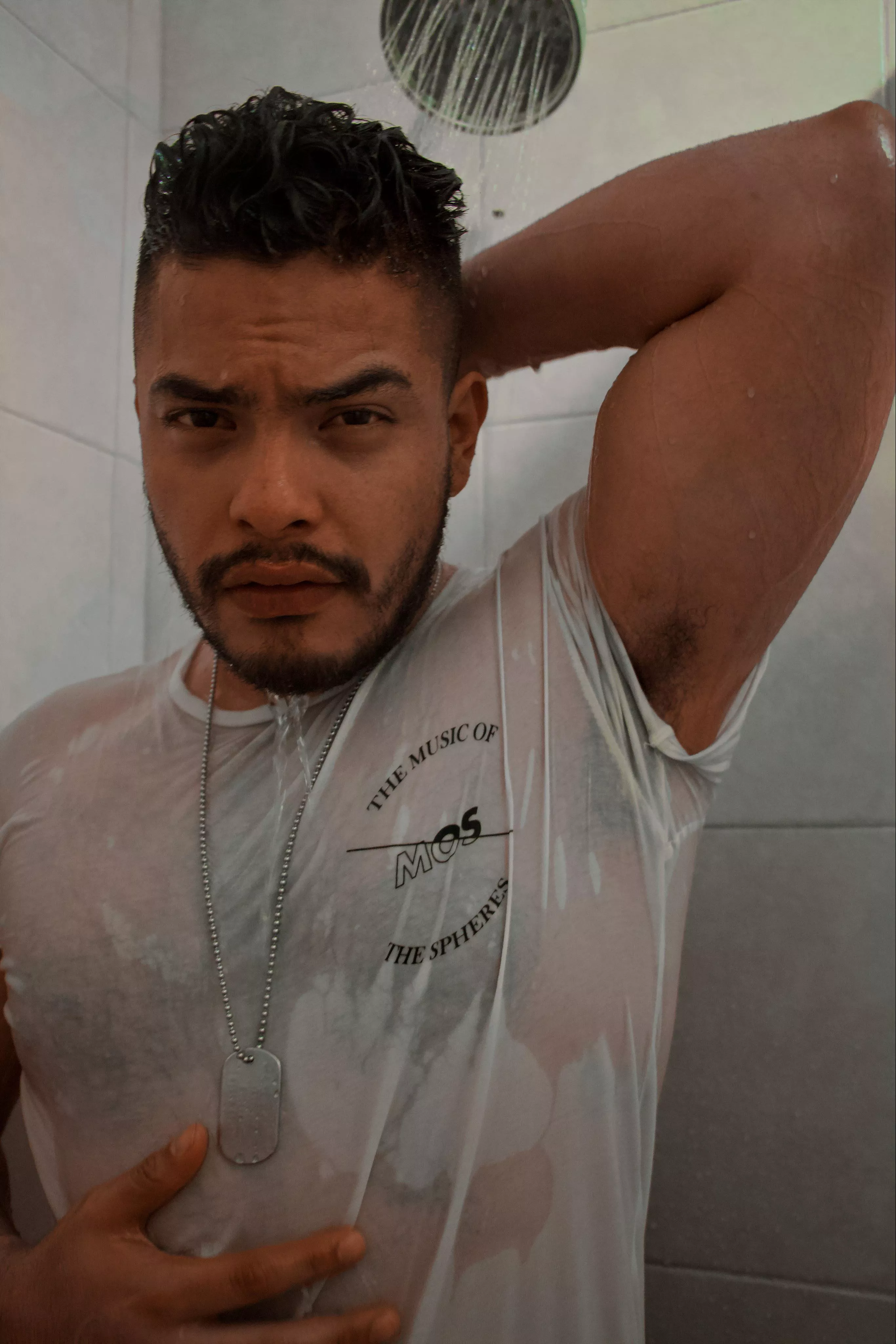 Hi babes posted by ESE-TAL_DIEGO