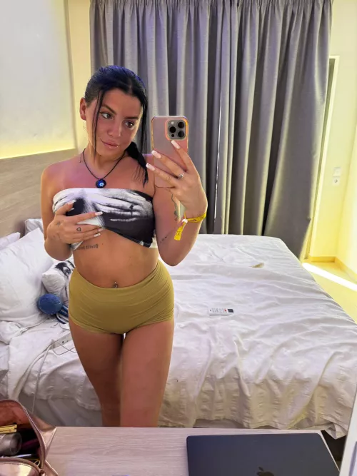 i just wanna get cuddled <3 by currycharms