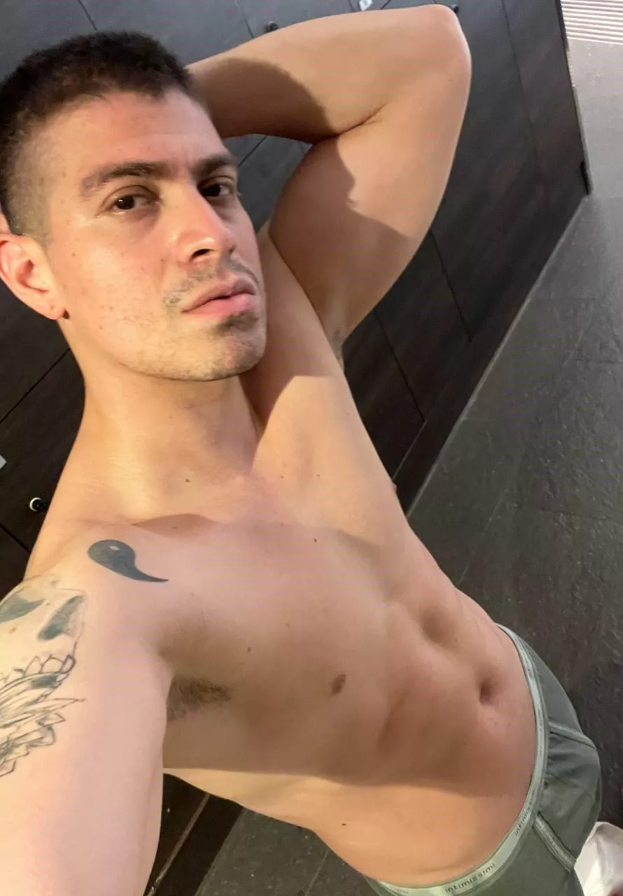 I want to show off my physique.
 posted by AdAdventurous3552