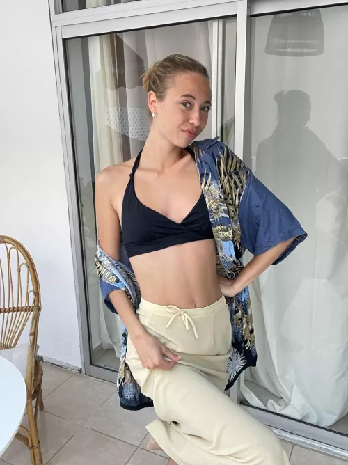 Ready for the beach party laterr by Sweet-rosex