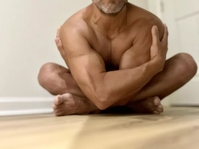 Some morning forearm porn for ya by Future_Poolboy