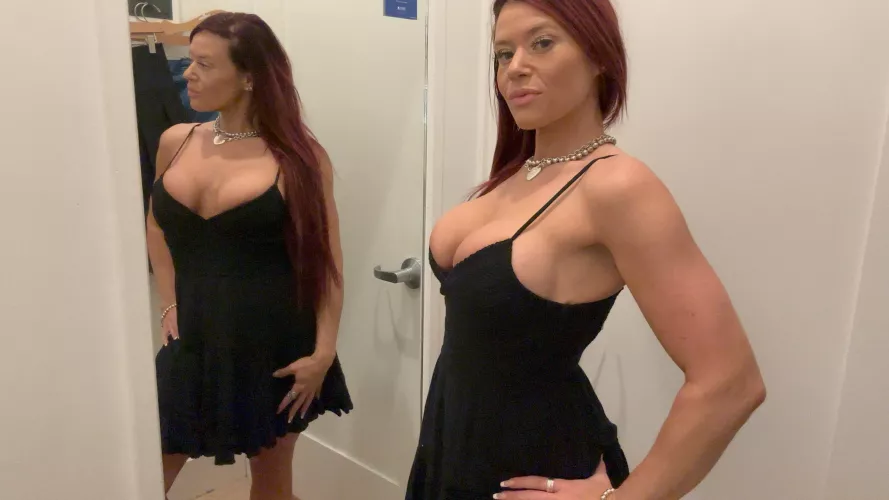 Some side shots there for you  by AmandaLynnOfficial1