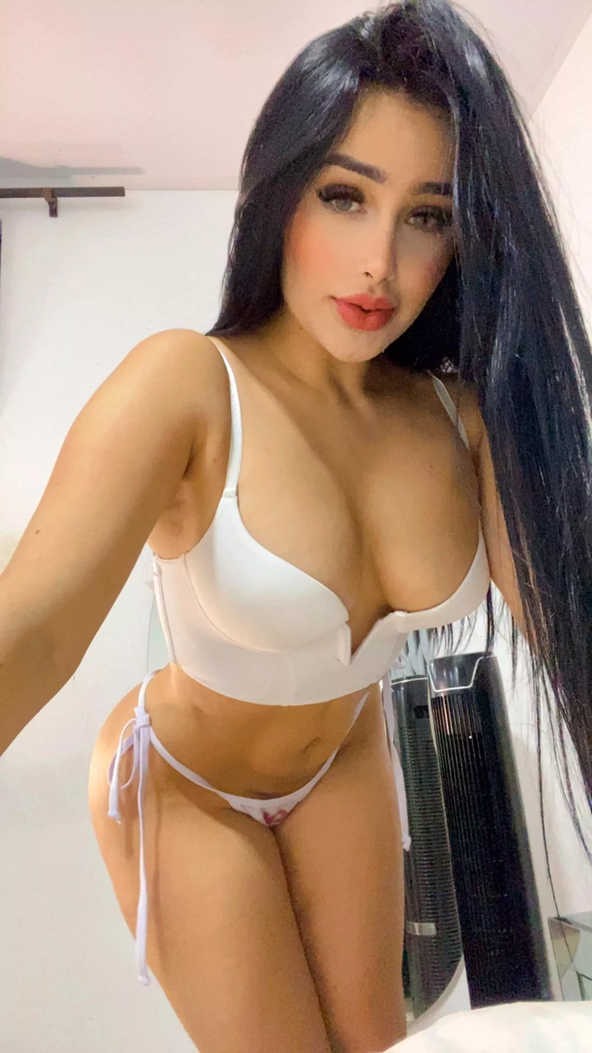 Time for a bath! posted by skymiaaaa