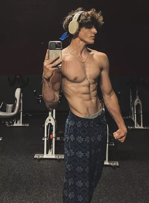 Been working on my V. Thoughts? by DylanFaron