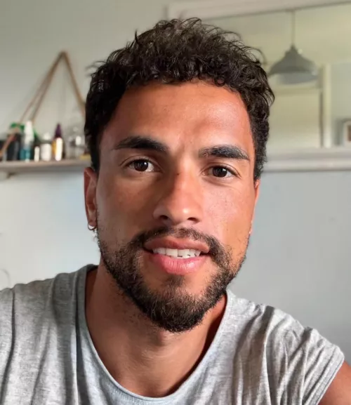 Bit tanned from holiday ☀️ by Jaxx_91