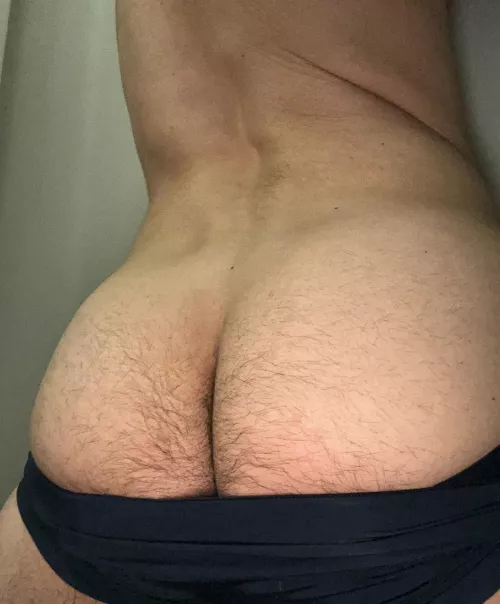 Celebrating hump day early 🍑  by cheeky_jock