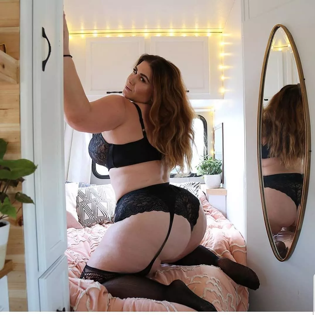 London Andrews  posted by evenflow_2991