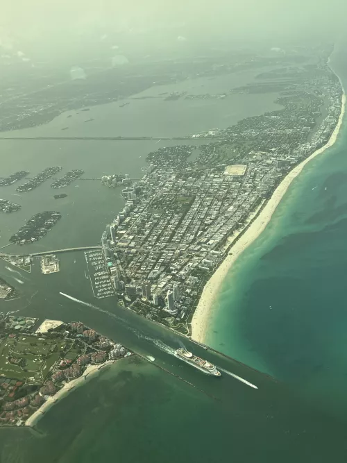 Miami Beach, Florida by TheProfessorO