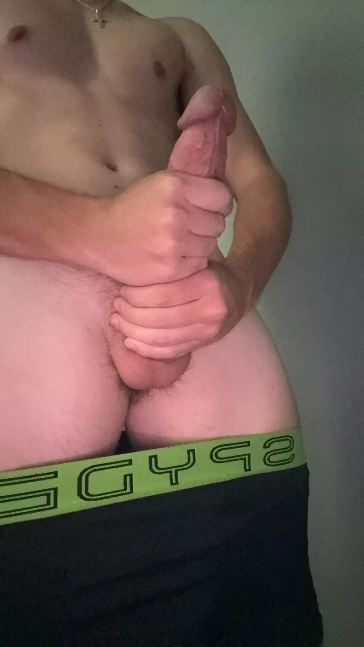 One or Two hands?? 😏 posted by Lanky-Obligation8680