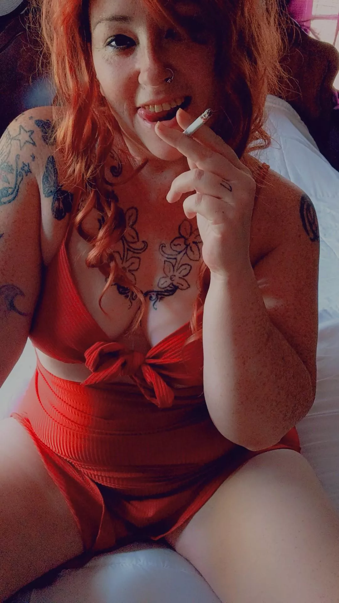 Smoking always puts a smile on my face  posted by Milfsnax