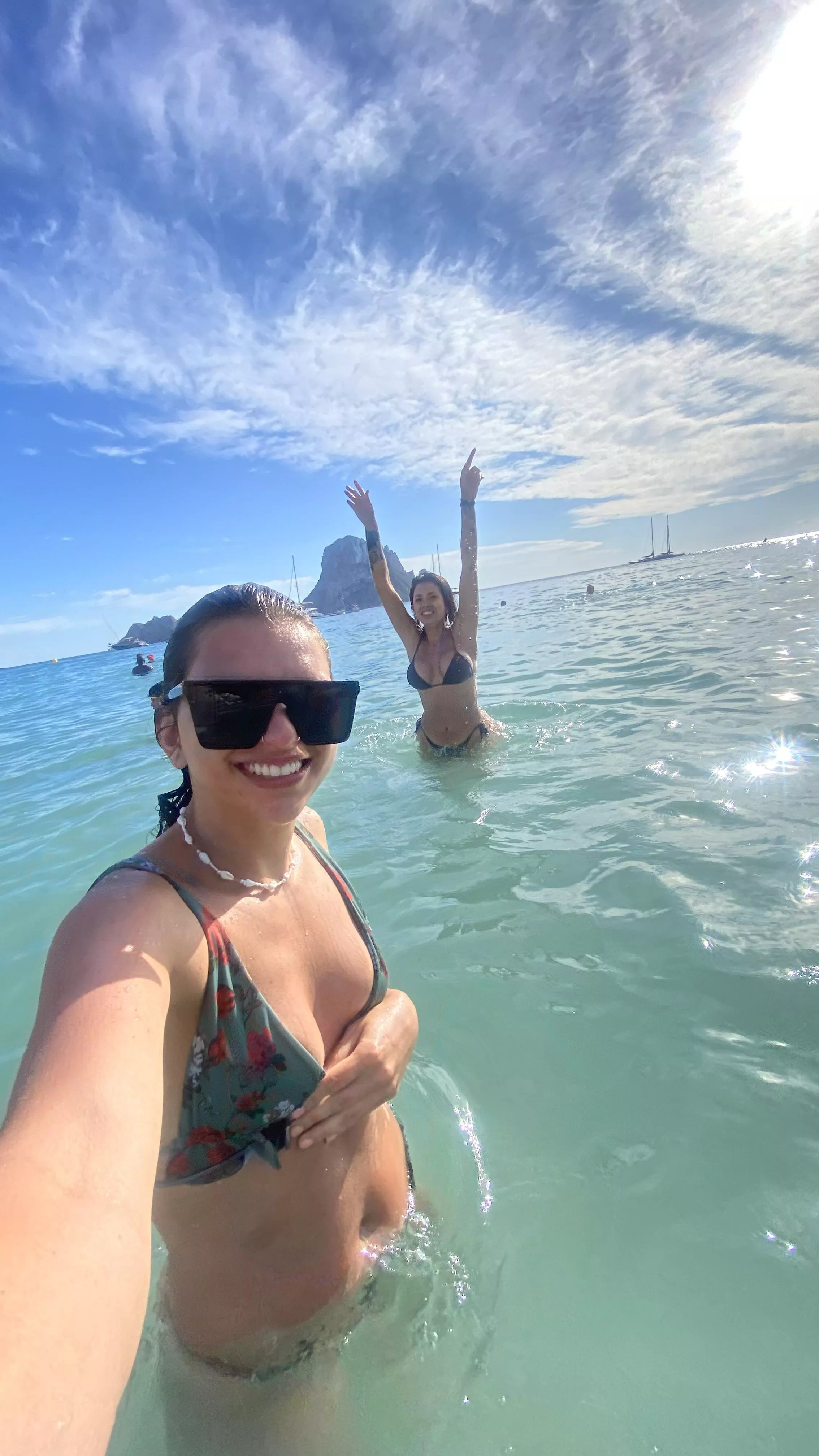 With my friend in Ibiza ! posted by runingfung