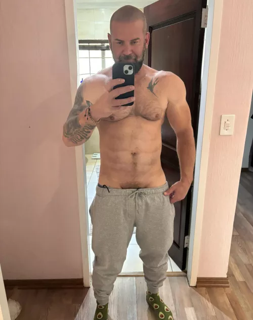 (52) m any love ?  by Commencal1972