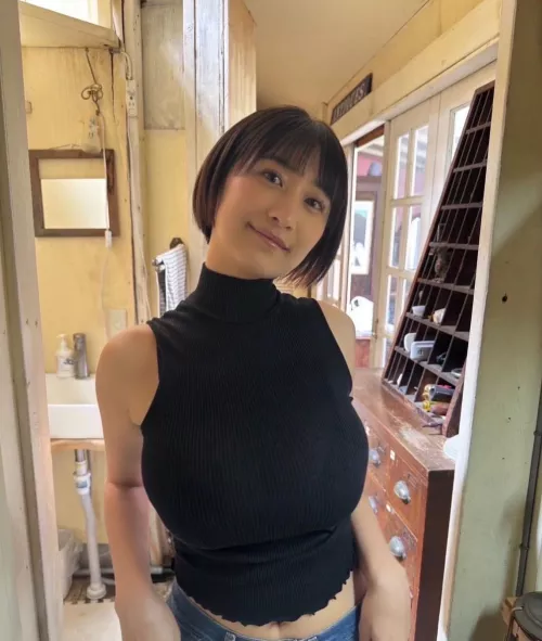 Can’t hide those Japanese jugs by WappyCharacter