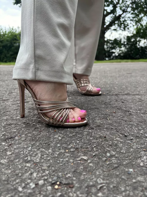 Gold is my favourite 🤩 by Fairtell123