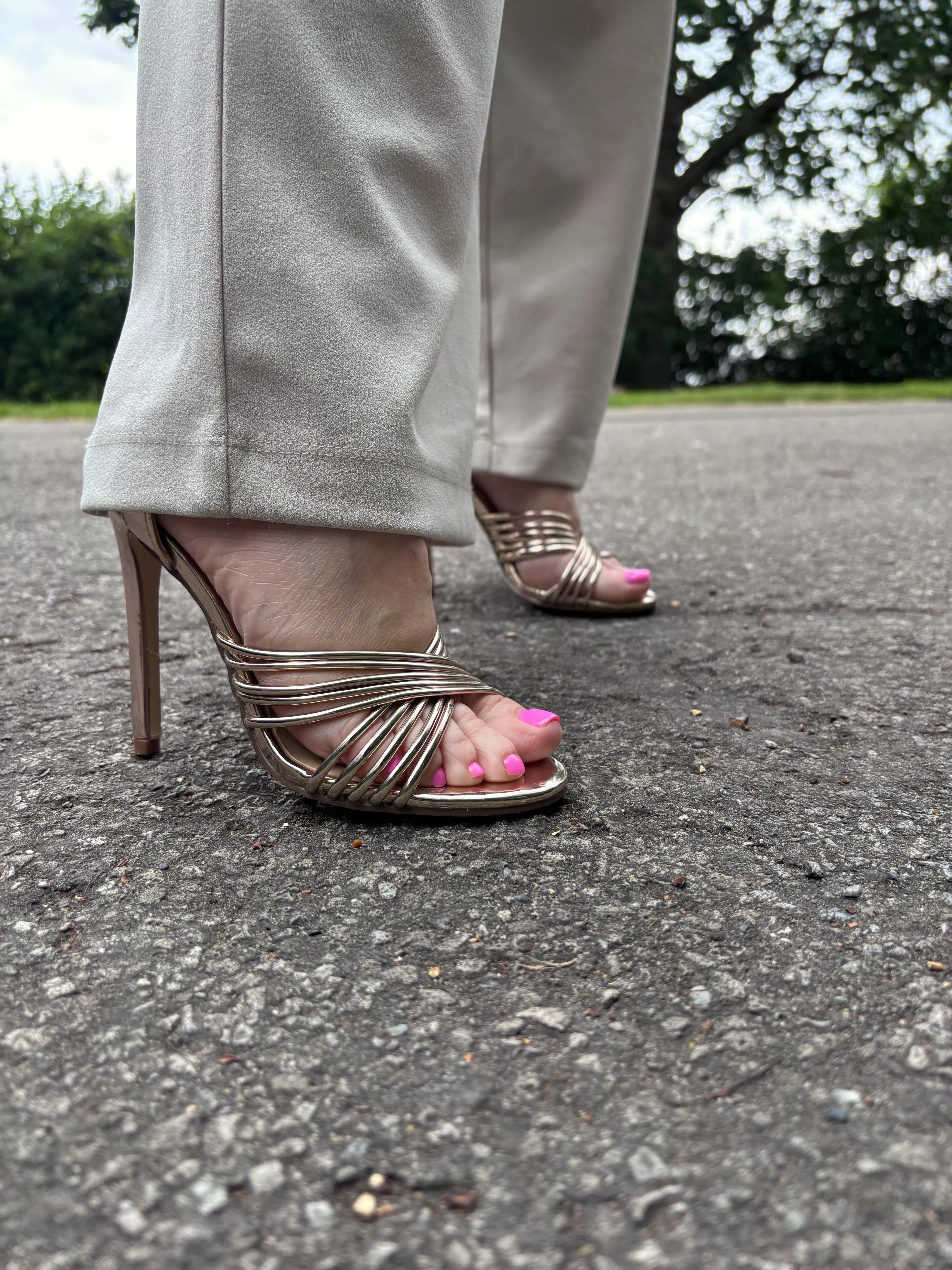 Gold is my favourite 🤩 posted by Fairtell123