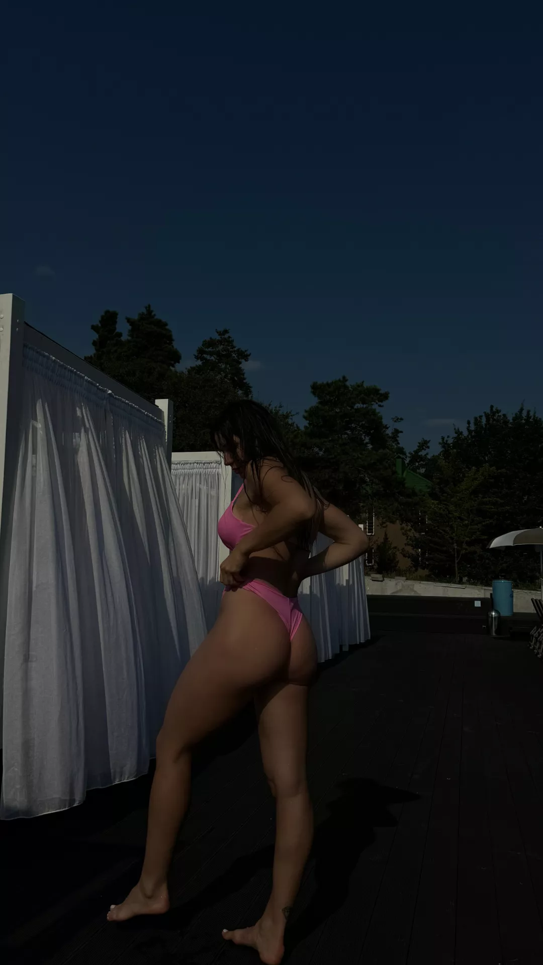 I think I'm too tanned compared to the other girls here [F] posted by smilekinky