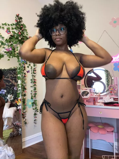 If you had to describe my body in 2 words, what would they be? 19F by SantasSecret2002