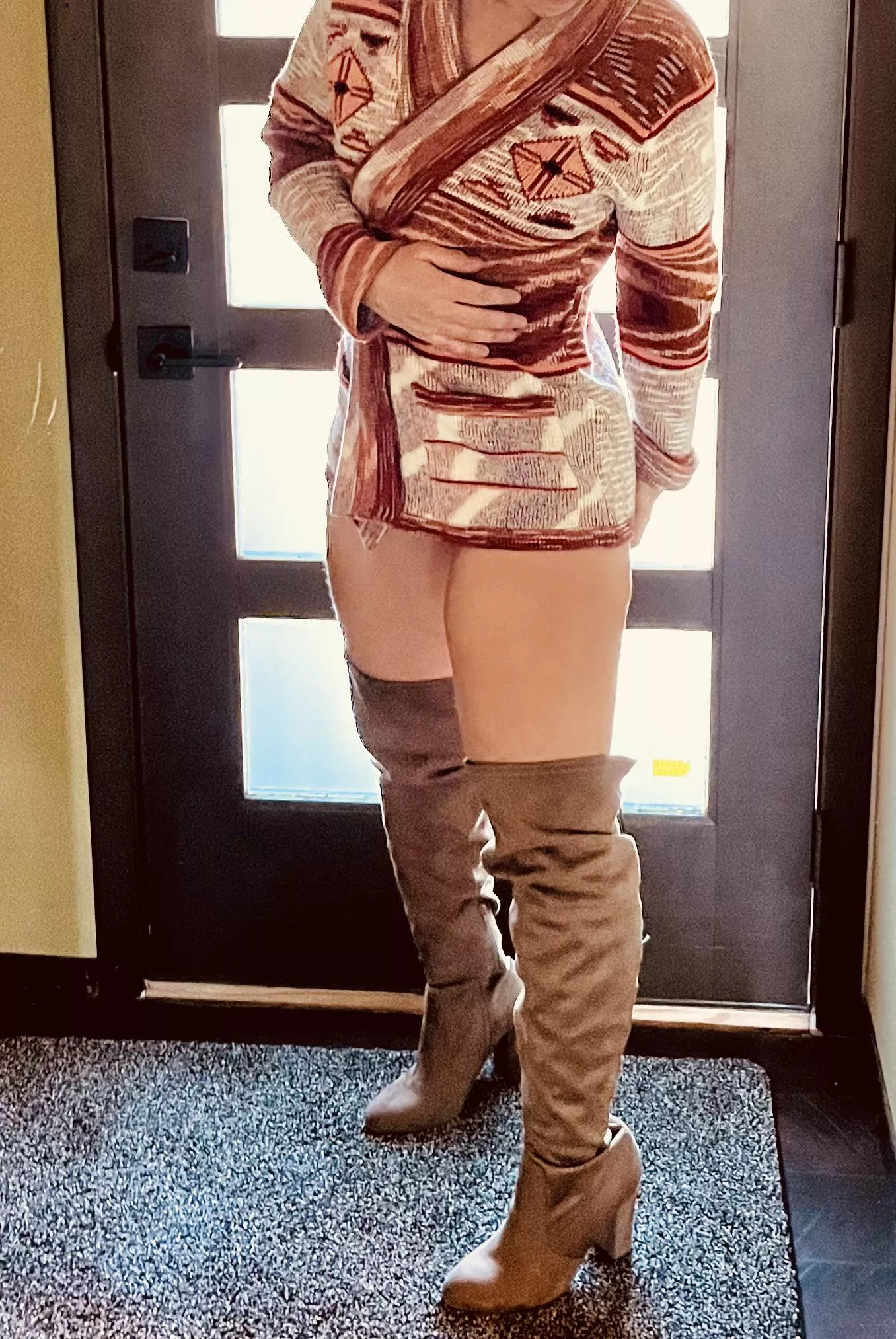 Just a sexy girl and her boots. posted by charliehustle555