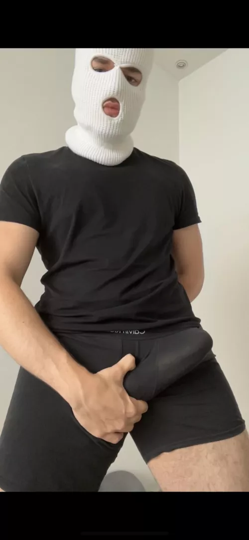 me after reading all your comments ;) by Jaded_Finger5877