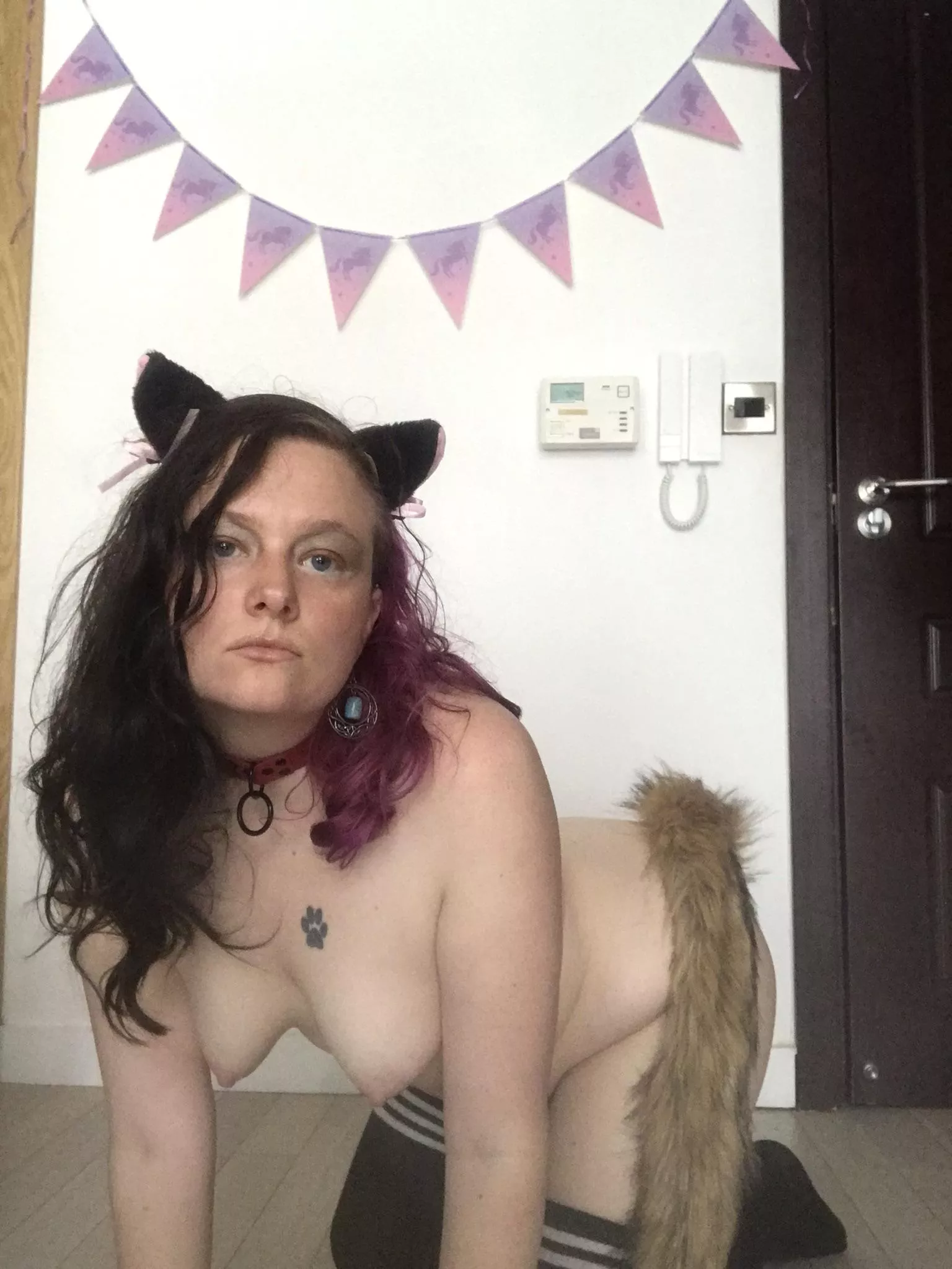 Please replace this plug! posted by hattiekitty