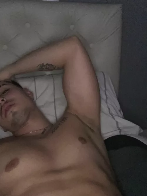 Who's up for a pungent armpit tease today? by ZaynReeed