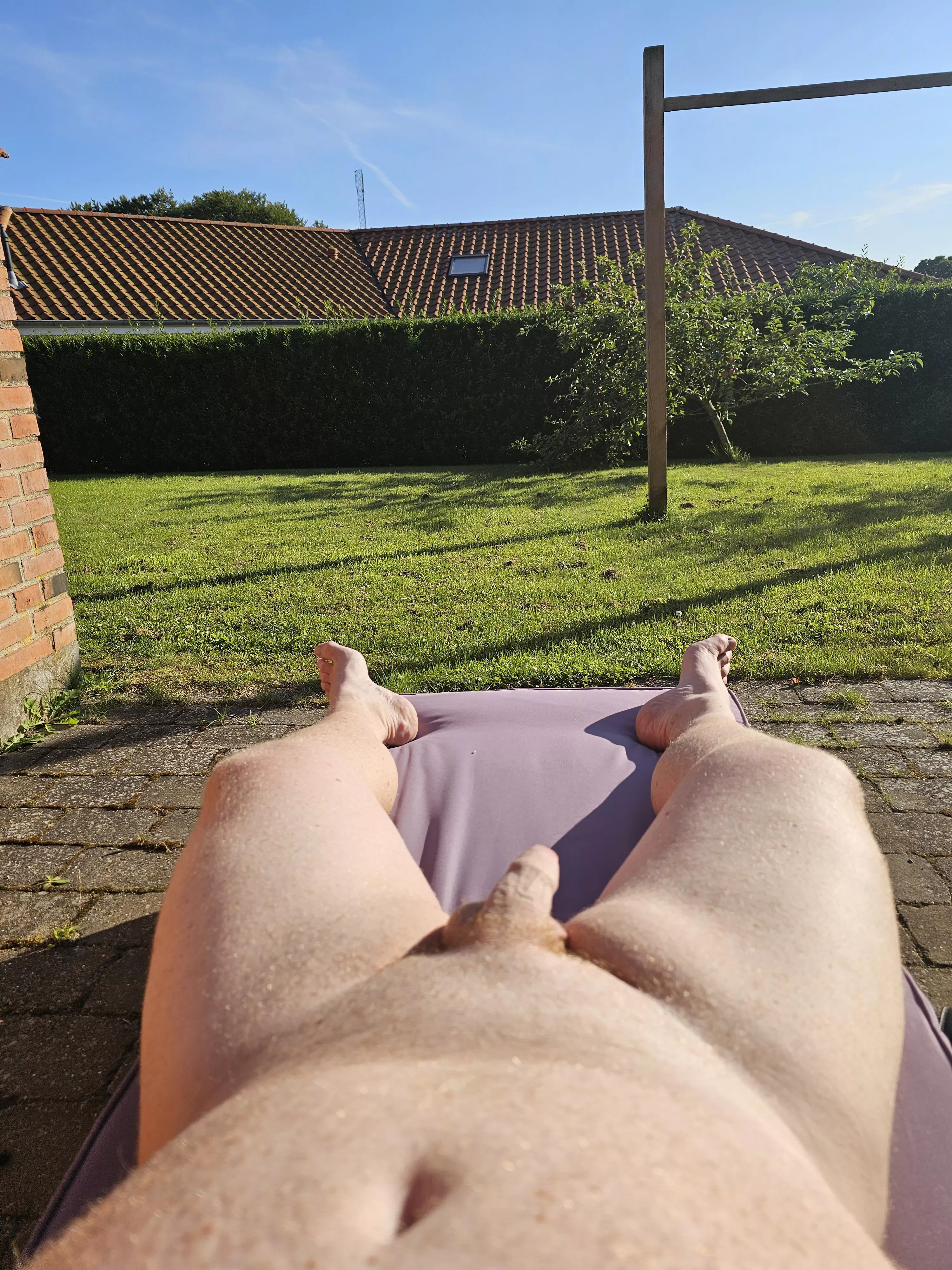 Can Someone please get me hard!  posted by ImportanceDue8432