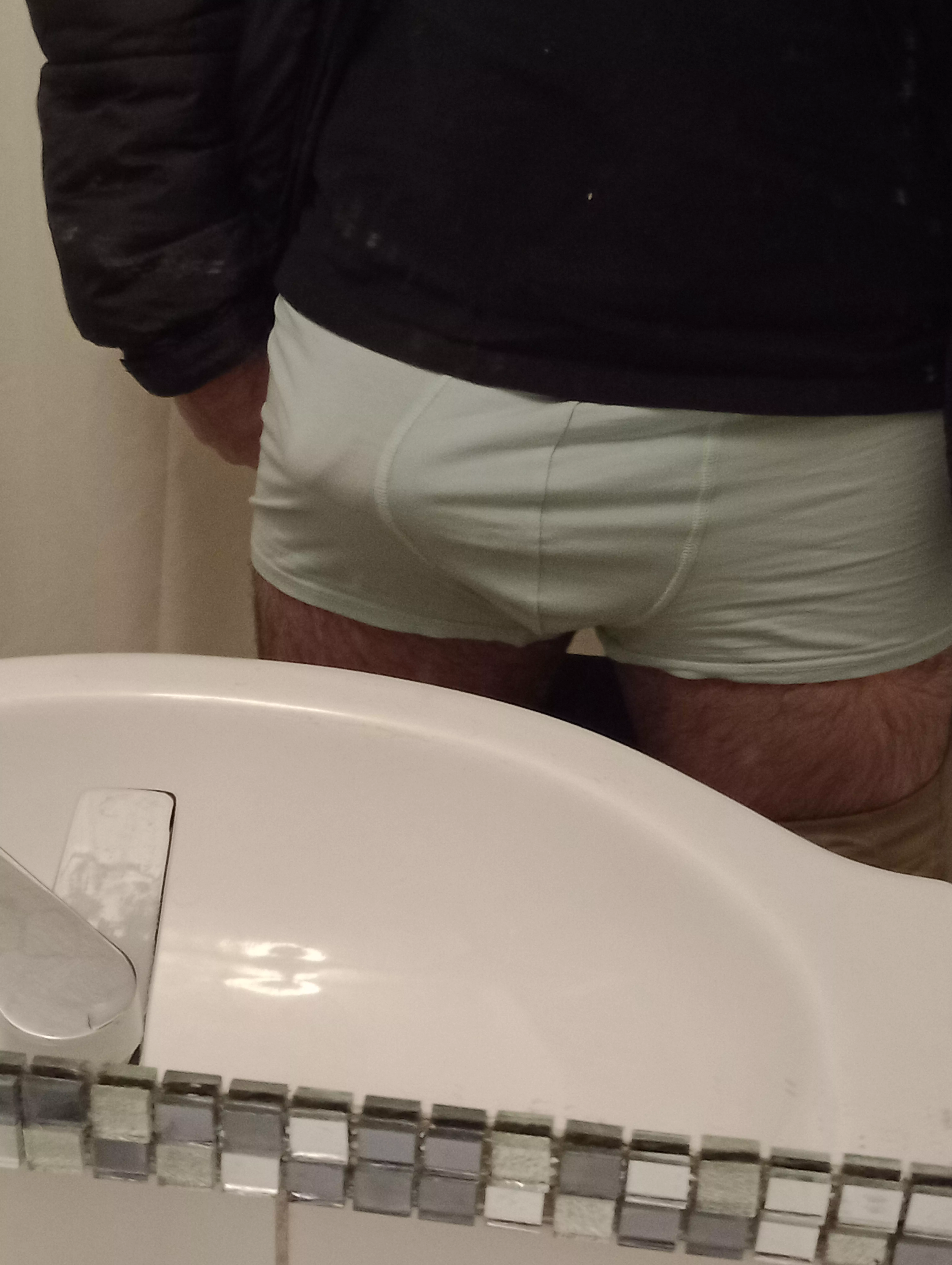 First pic of My bulge (24) posted by Ok-Cartographer4217