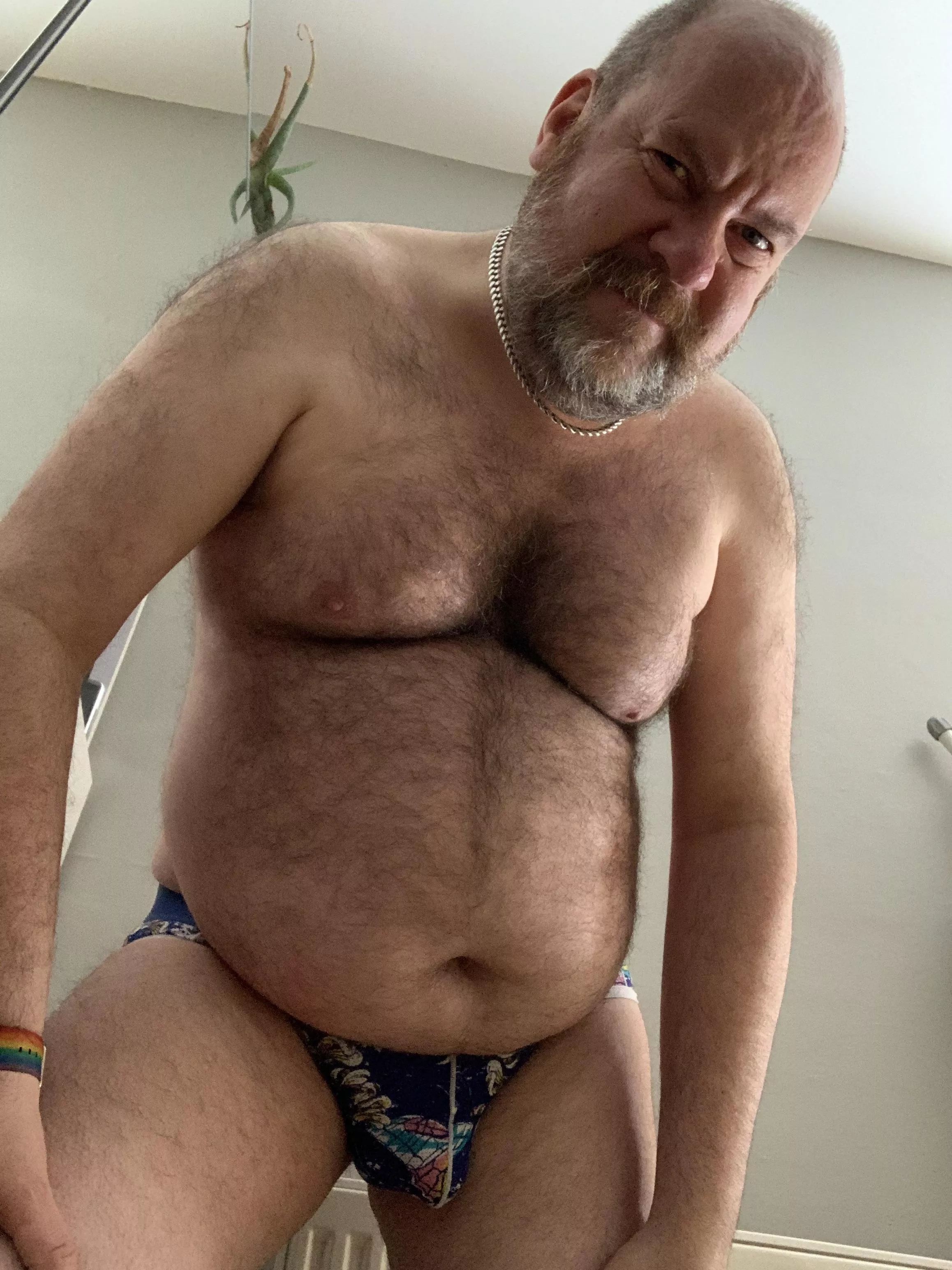 Have a great weekend one and all!  posted by MessyM00se