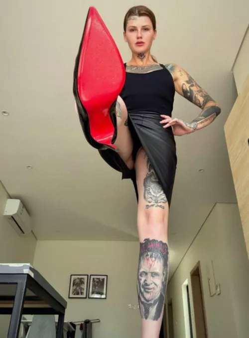 I feel perfect in a leather skirt by LuckyTinaxoxo69