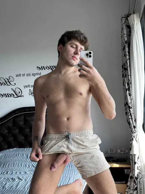 If we were roommates, is it okay if I walk around naked? by Frozzy0_0