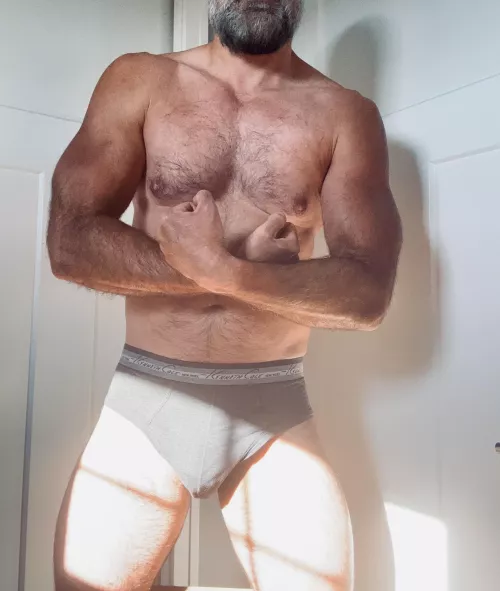 I’m not big but thought I looked decent here (51) by BaldJack8000