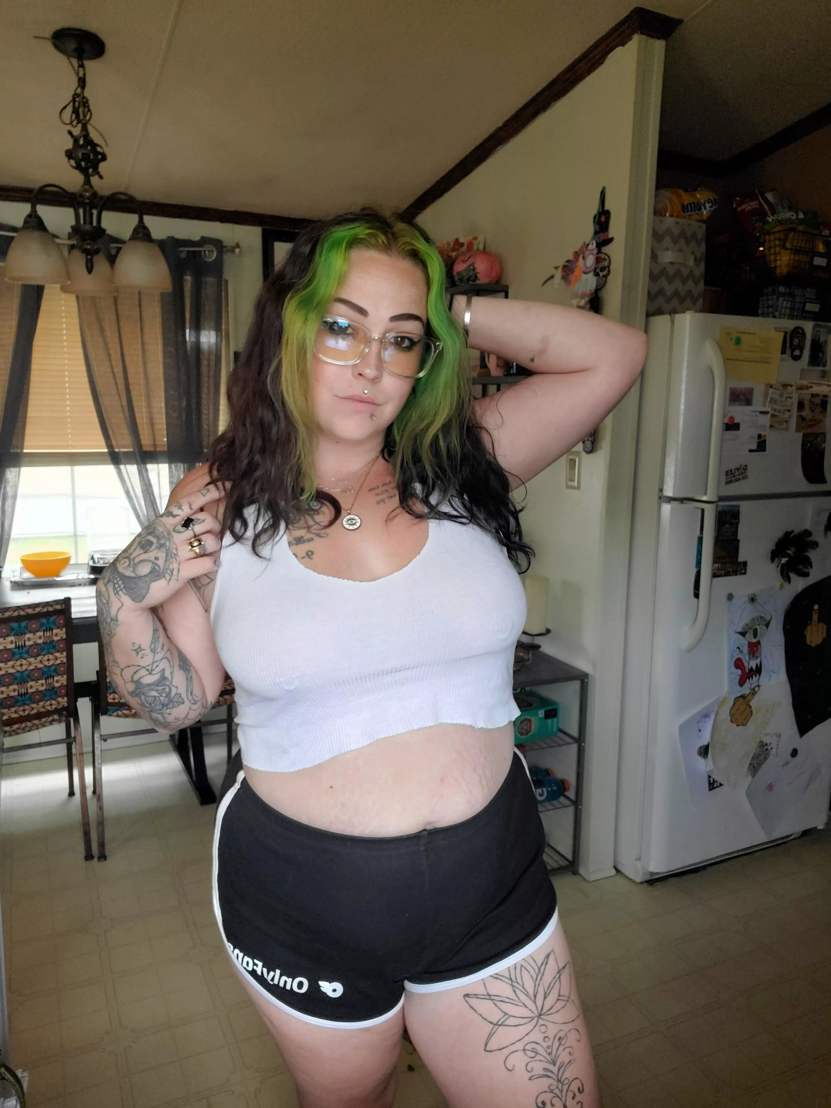 No bras ever posted by Lunaa_Jay