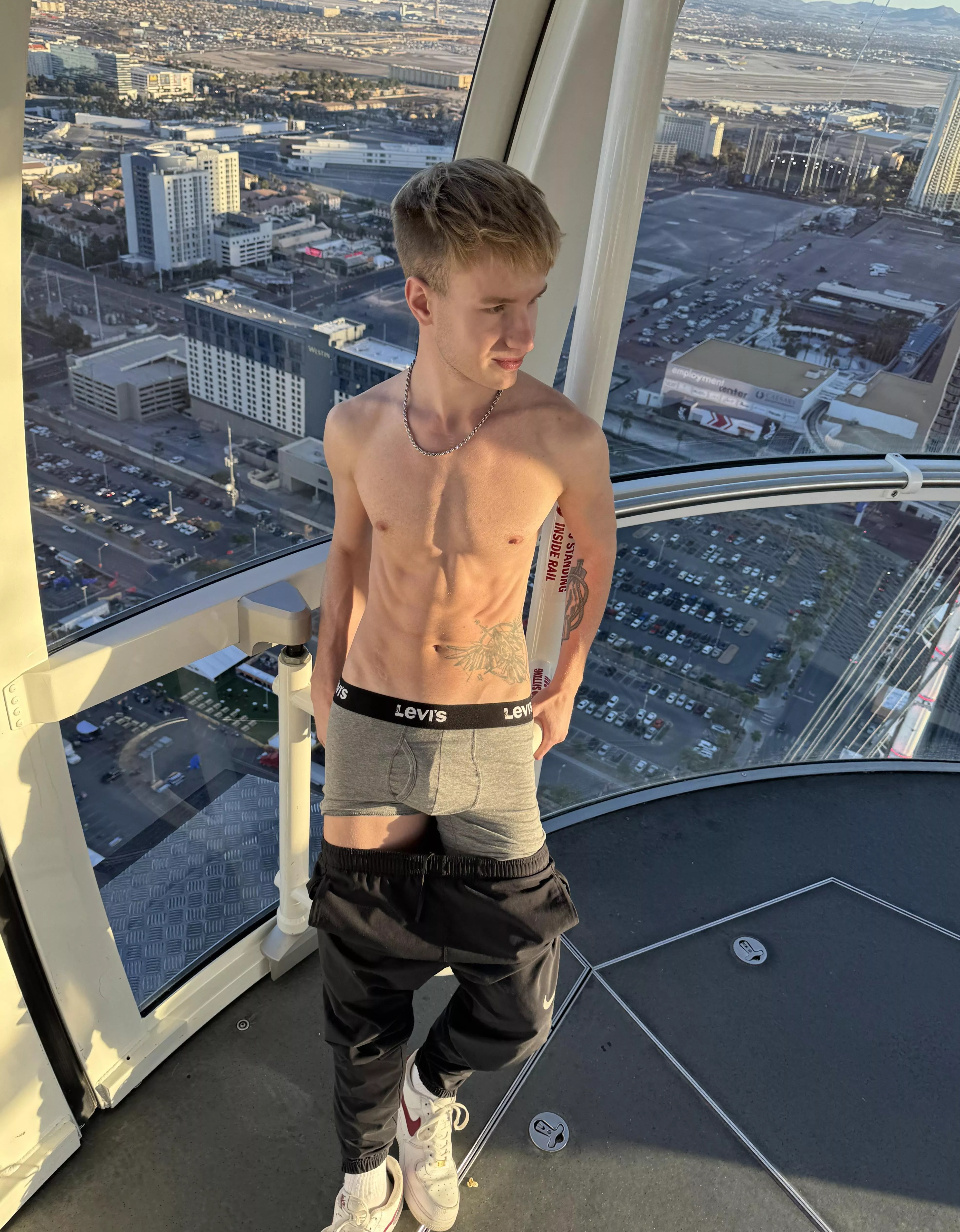 Sometimes you need strong balls for a beautiful photo posted by InLoveWithPleasure