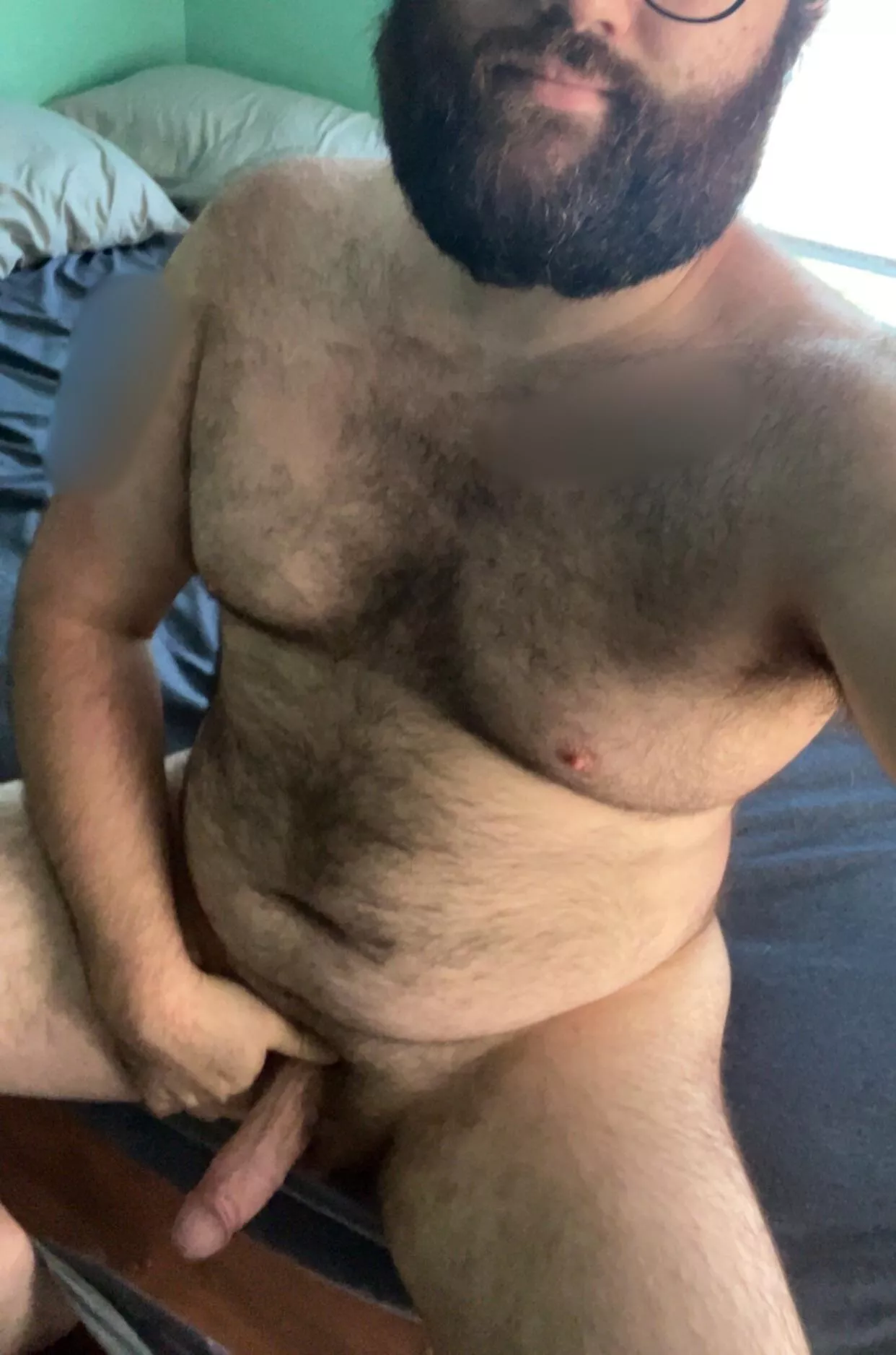 Waiting for an eager hole to fill posted by studmuttreturns