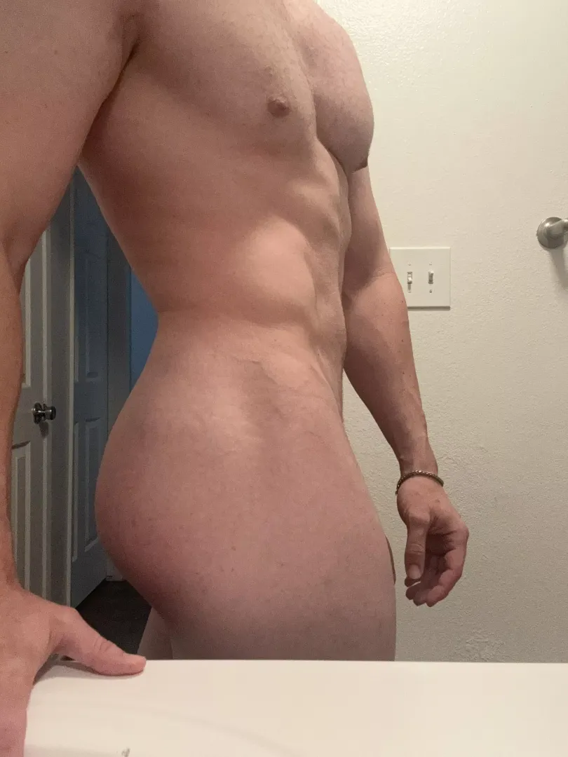 What do you think of my ass? posted by worship_my_body