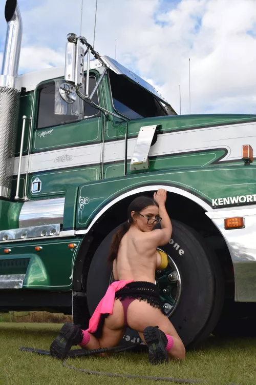 Why hello fancy seeing you daddy by Itsshazzz