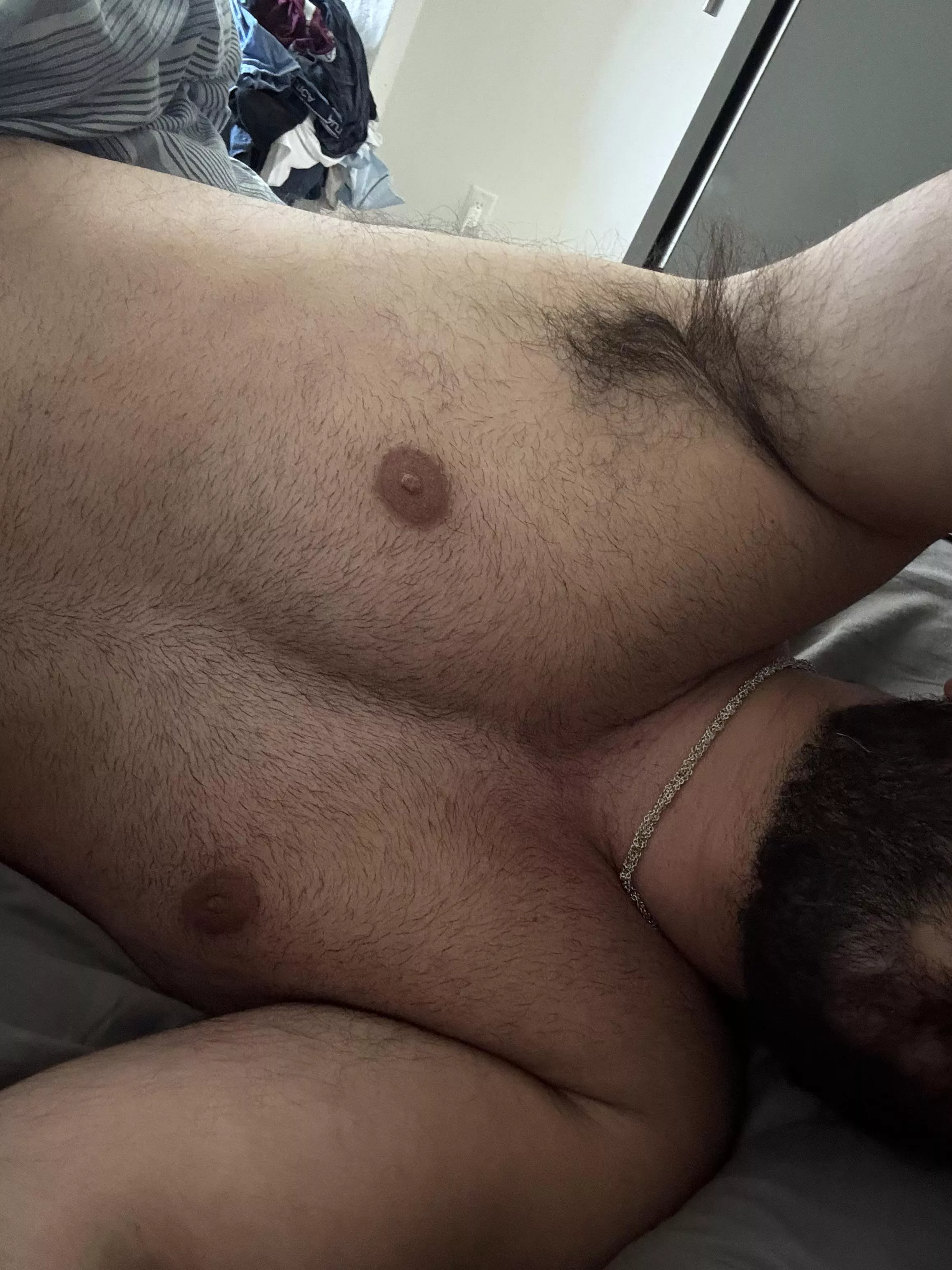 Woke up with some smelly pits (32) posted by hdjksnshd