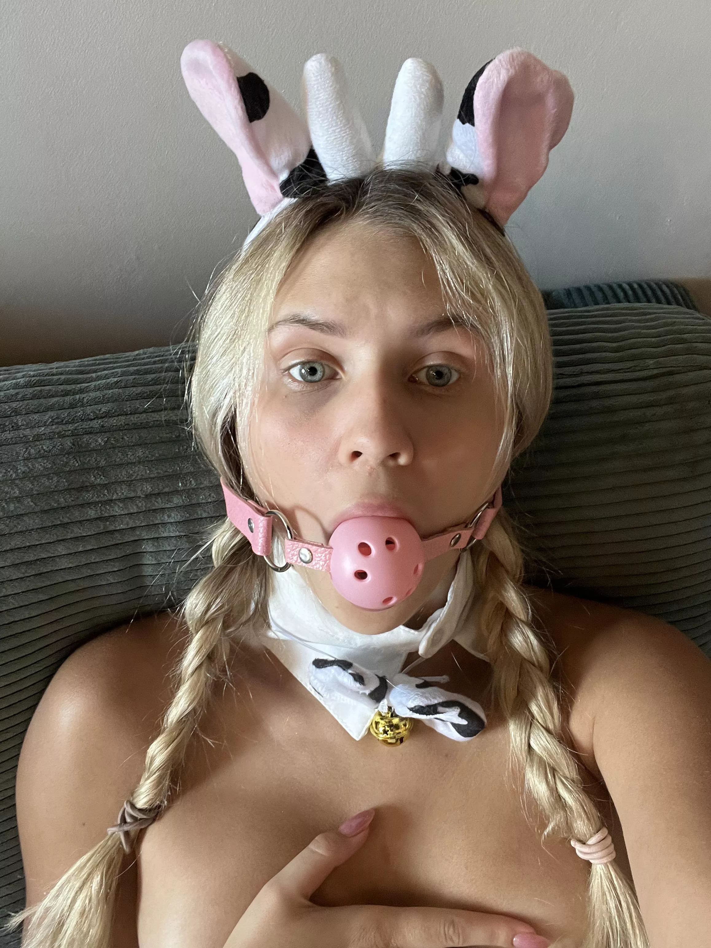 Would you use me or ignore me? [F] posted by SugarLotty