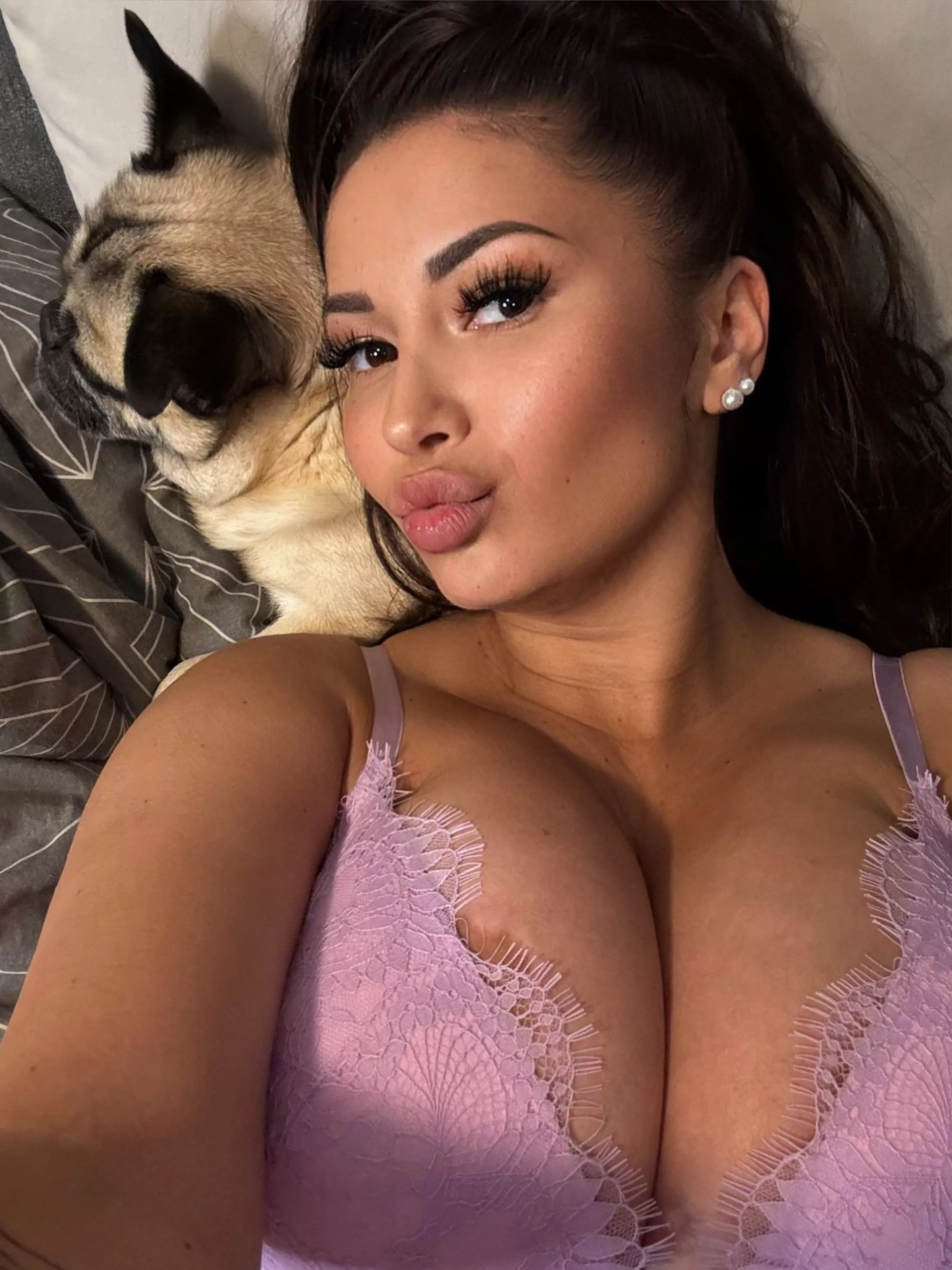 Are E-Cups too much for a 5’2 girl? (F19) posted by Smile_Ziddi